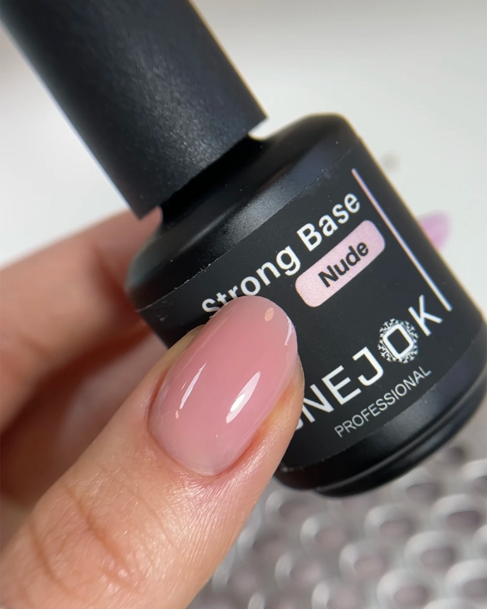 Strong Base Nude 15 ml